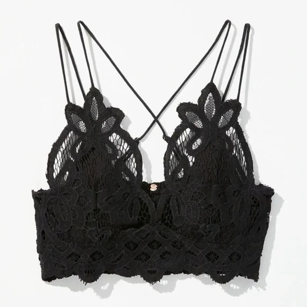 NWOT Free People FP One Adella Crochet Lace Longline Bralette in Black - Size S